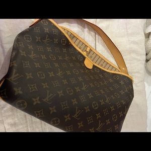 Louis vuitton monogram bag. Dust bag available